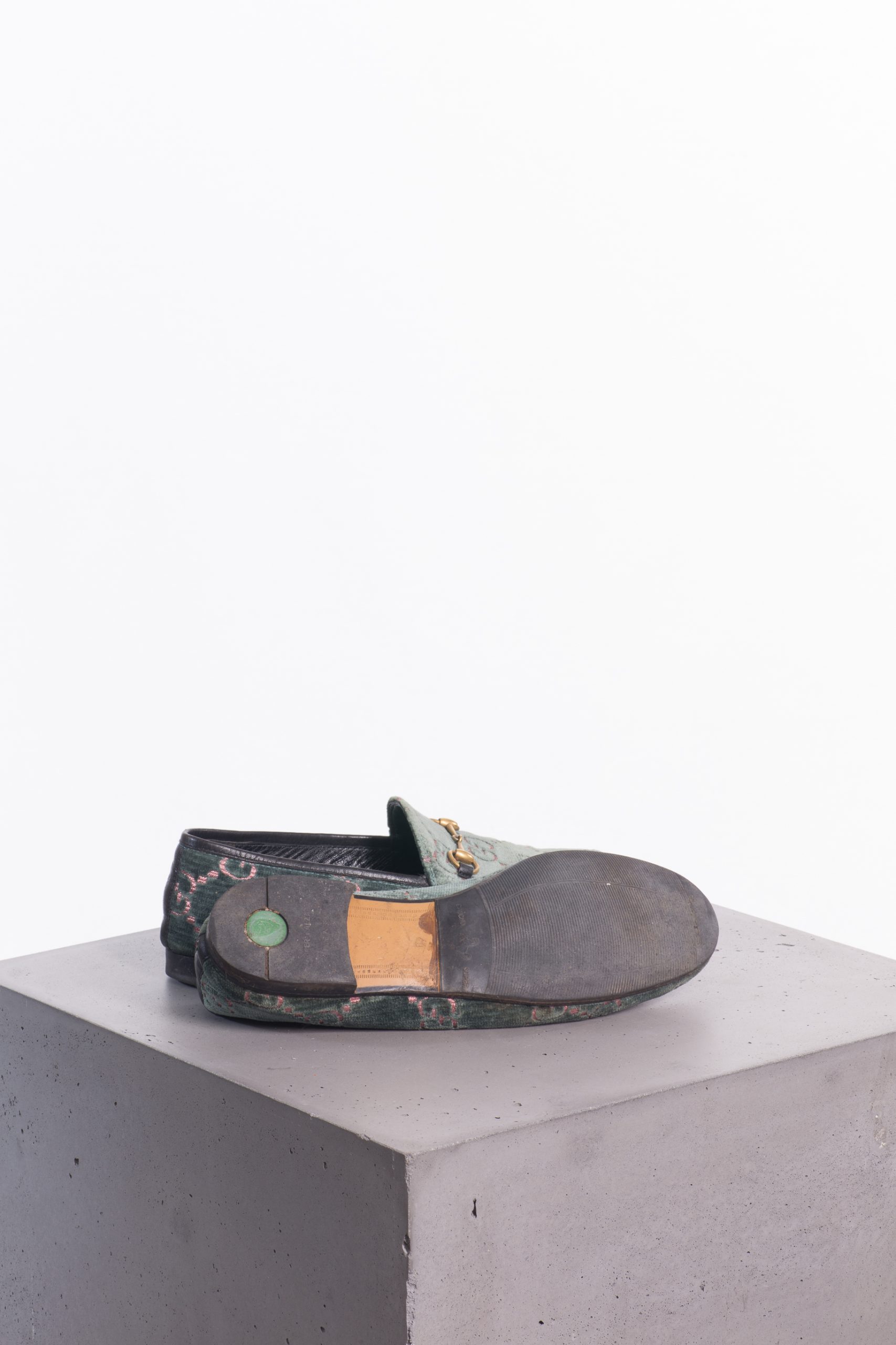 Gucci GG Velvet Horsebit Loafers — Statement Elegance in Emerald