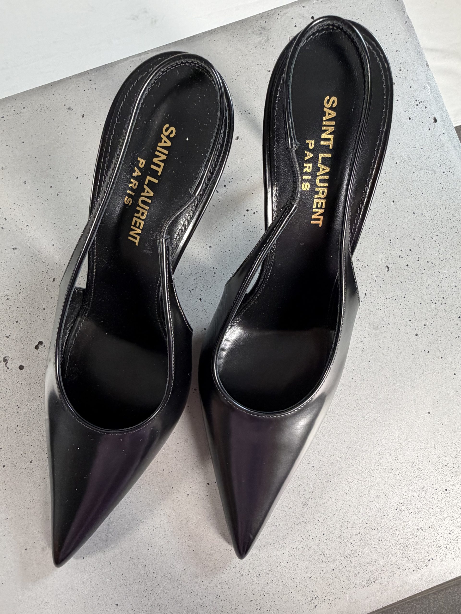 Saint Laurent Classic Slingback Pumps Saint Laurent Classic Slingback Pumps