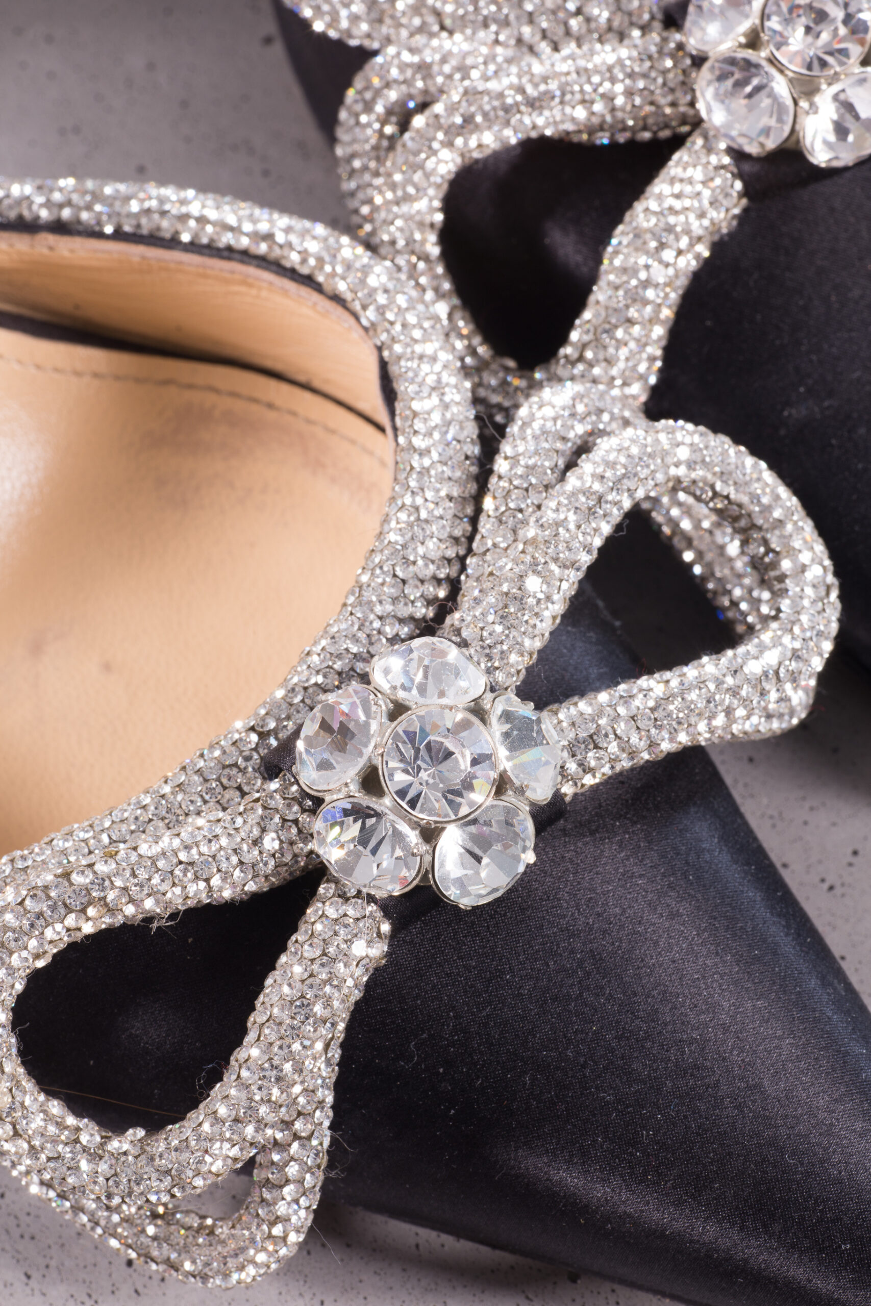 Mach & Mach double Crystal Bow Pumps – Limited Edition