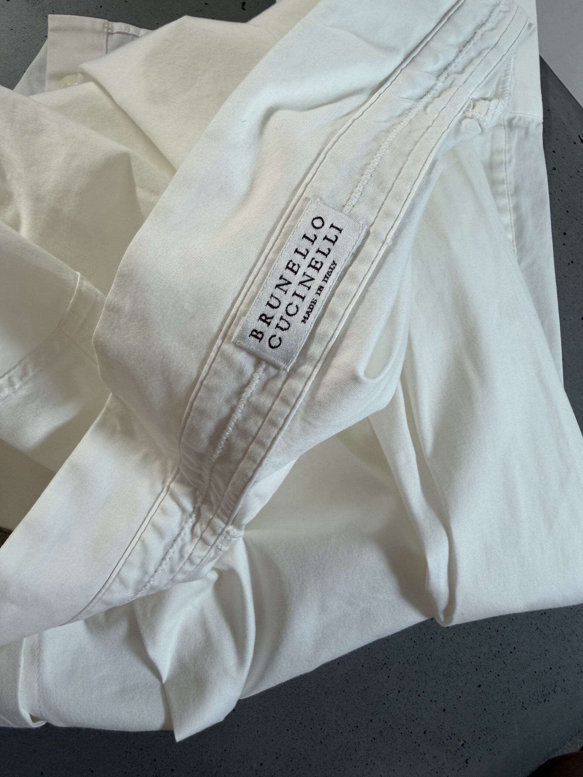 Brunello Cucinelli Classic White Blouse with Cashmere-Silk Trim, Stand Collar & Monili