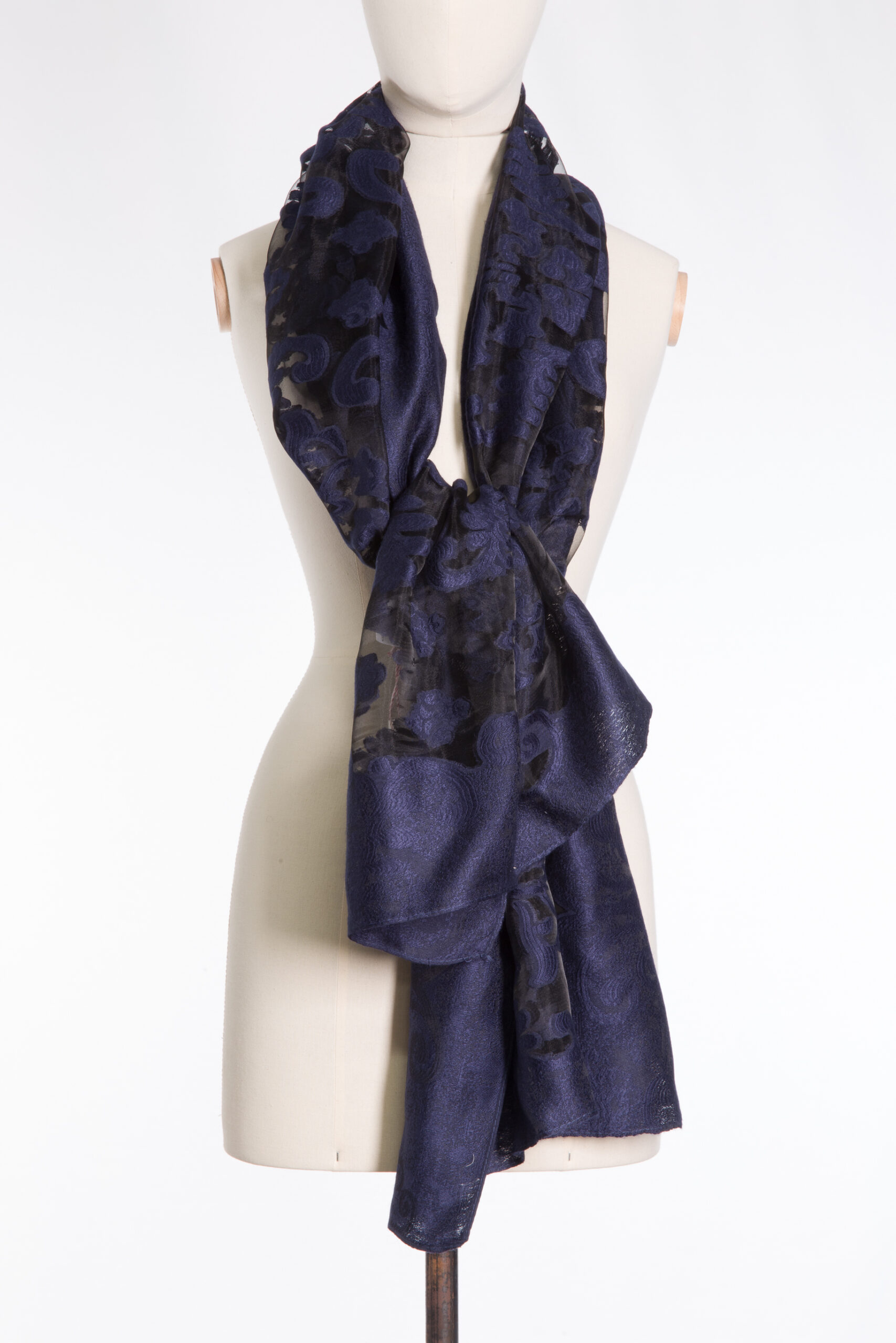 Brunello Cucinelli — Luxury Wool & Cashmere Scarf-Shawl