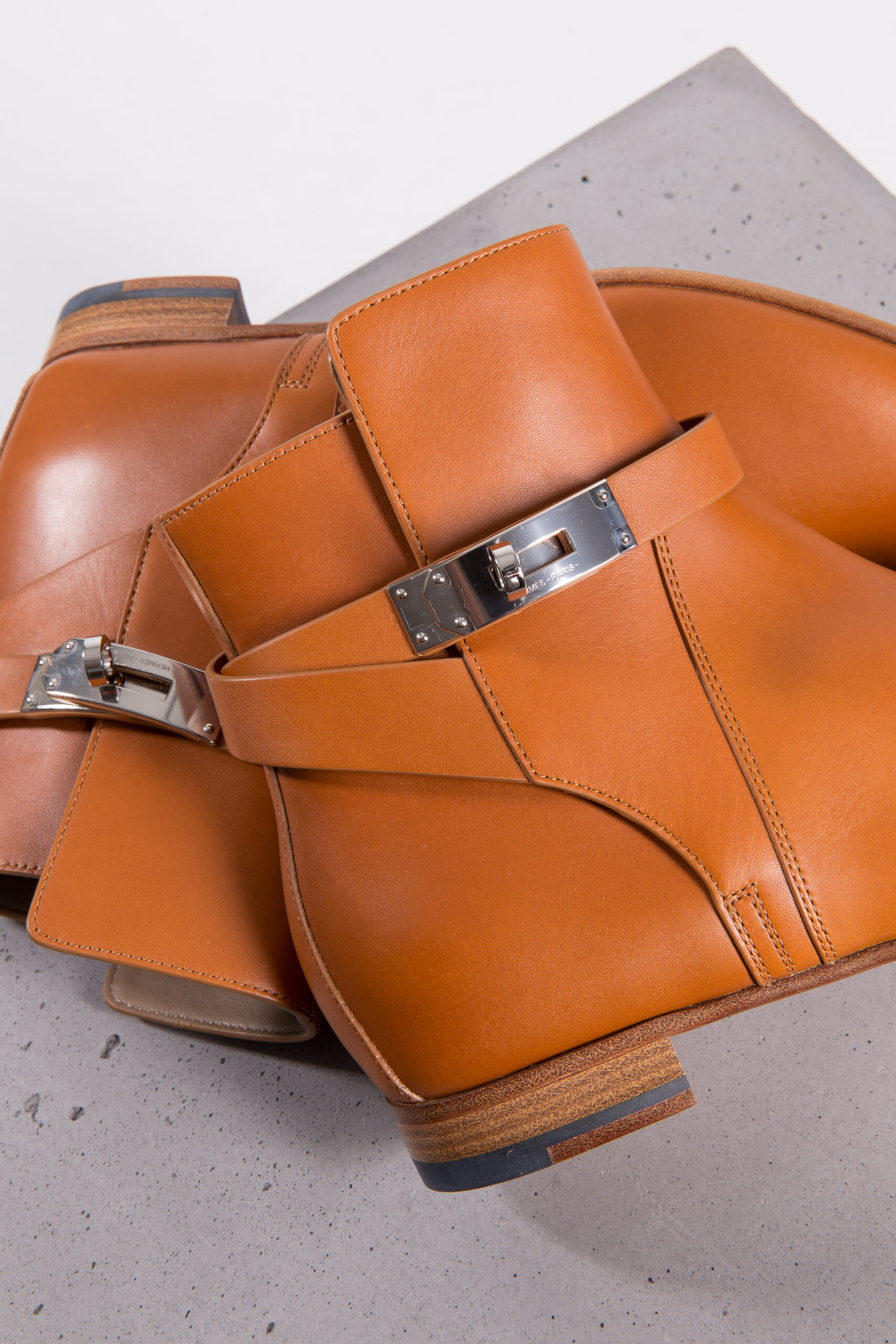 HERMÈS Neo Leather Ankle Boots in Cognac HERMÈS Neo Leather Ankle Boots in Cognac
