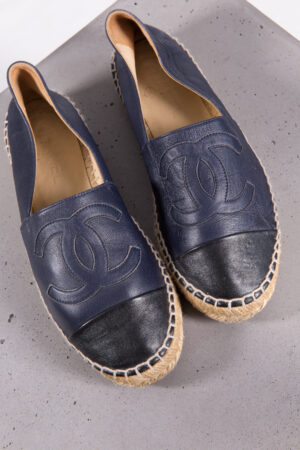 Chanel CC Logo Leather Espadrilles – Navy Blue / Black – Size 37
