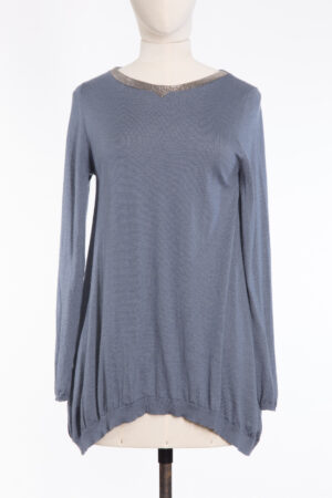 BRUNELLO CUCINELLI MONILI-TRIMMED CASHMERE ASYMMETRIC SWEATER – BLUE GREY