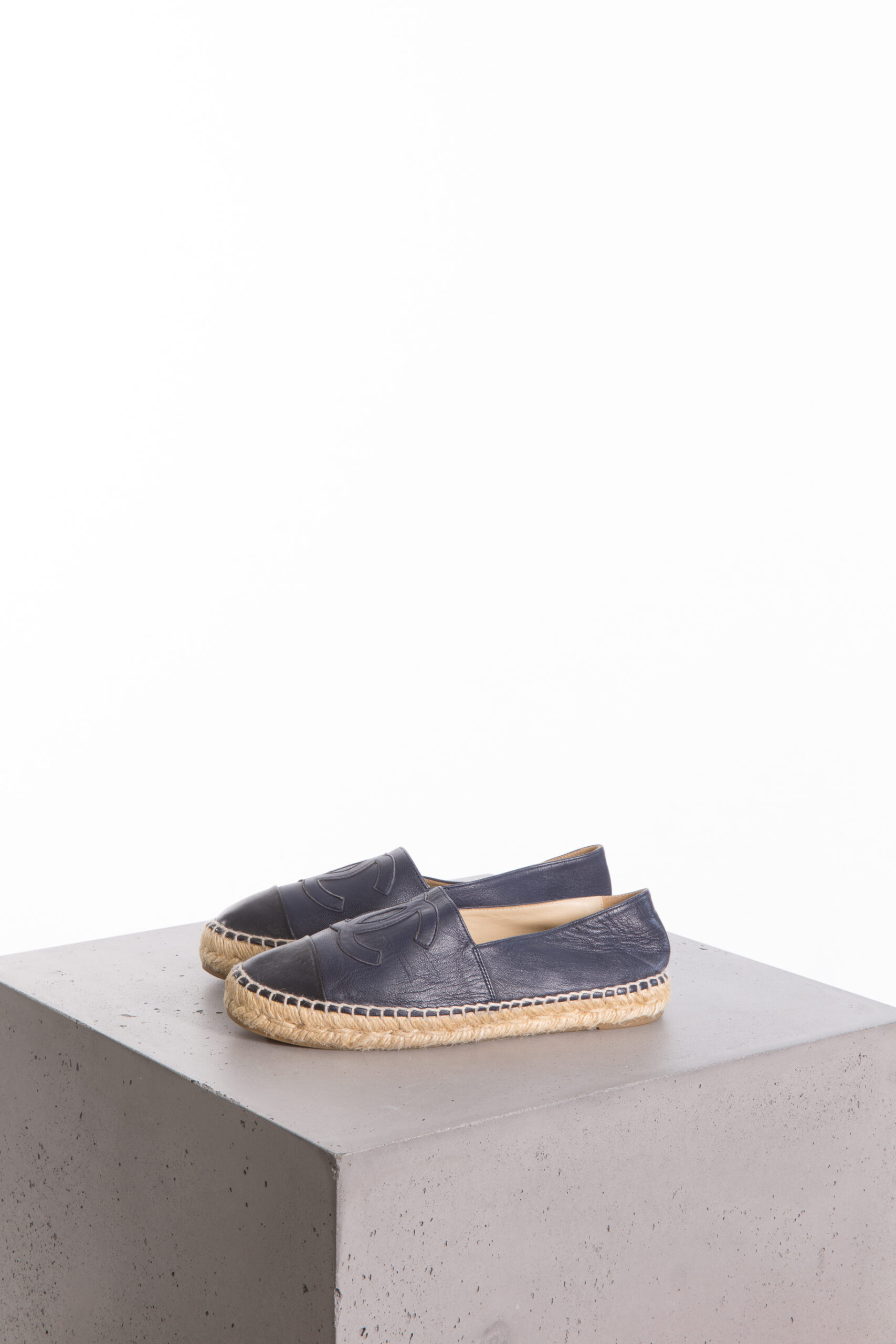 Chanel CC Logo Leather Espadrilles – Navy Blue / Black – Size 37