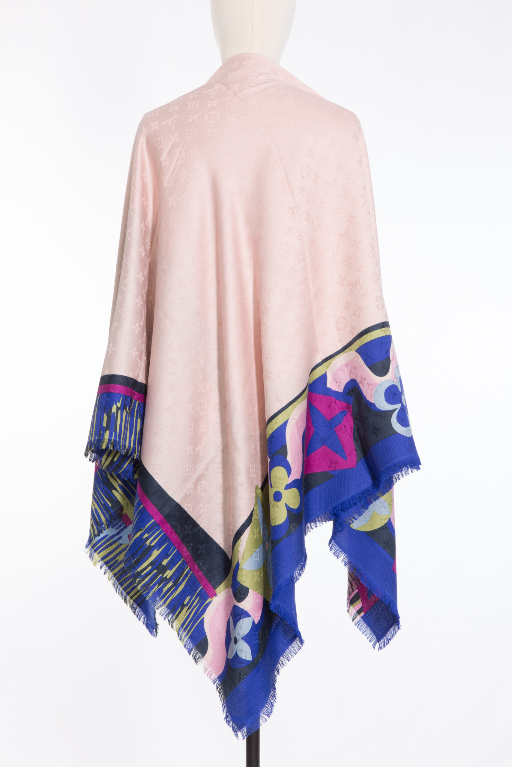 Limited Edition Silk & Wool Shawl – Pink / Multicolour A beautiful Louis Vuitton Limited Edition shawl