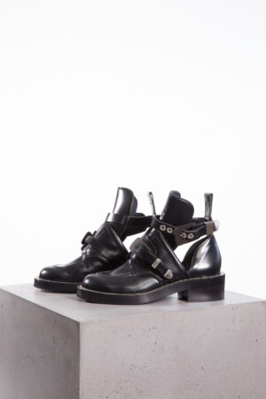 BALENCIAGA Ceinture Cut-Out Leather Ankle Boots