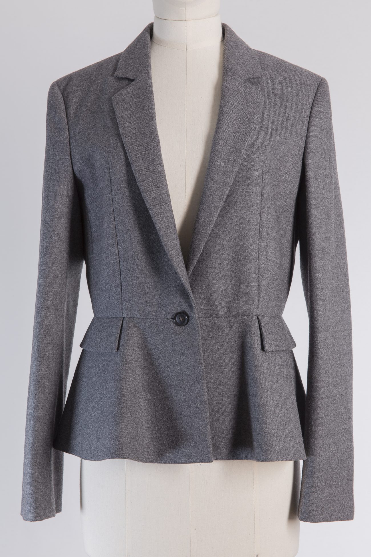 GUCCI GREY WOOL PEPLUM BLAZER, IT 42 GUCCI GREY WOOL PEPLUM BLAZER, IT 42